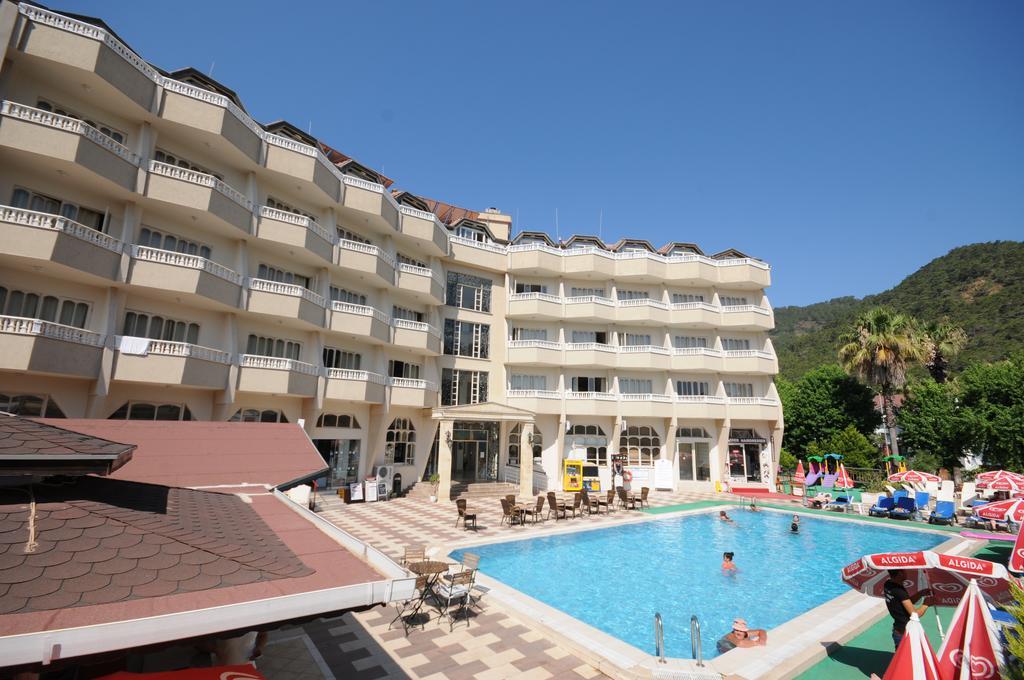 Selen Apart İçmeler Esterno foto