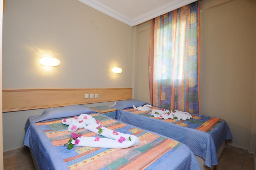 Selen Apart İçmeler Esterno foto