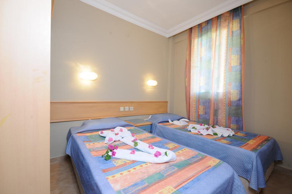Selen Apart İçmeler Esterno foto