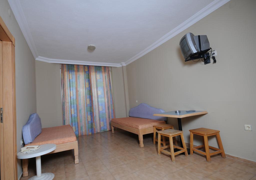 Selen Apart İçmeler Esterno foto