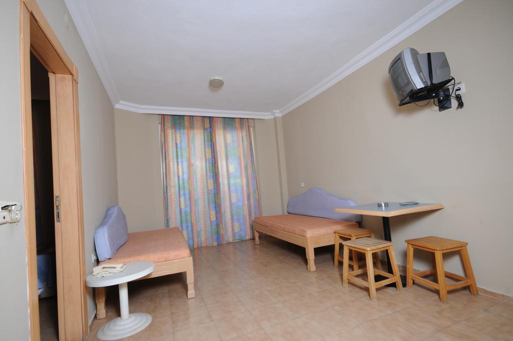 Selen Apart İçmeler Esterno foto