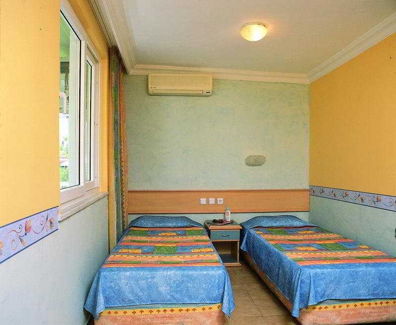 Selen Apart İçmeler Esterno foto