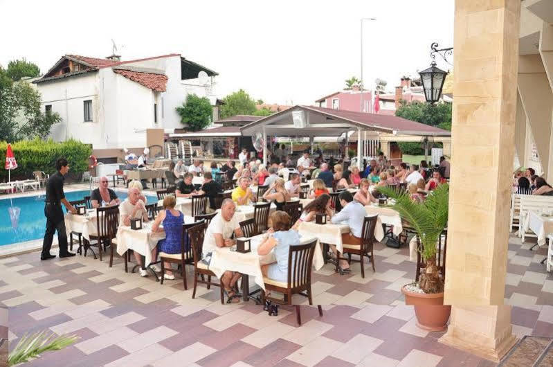 Selen Apart İçmeler Esterno foto